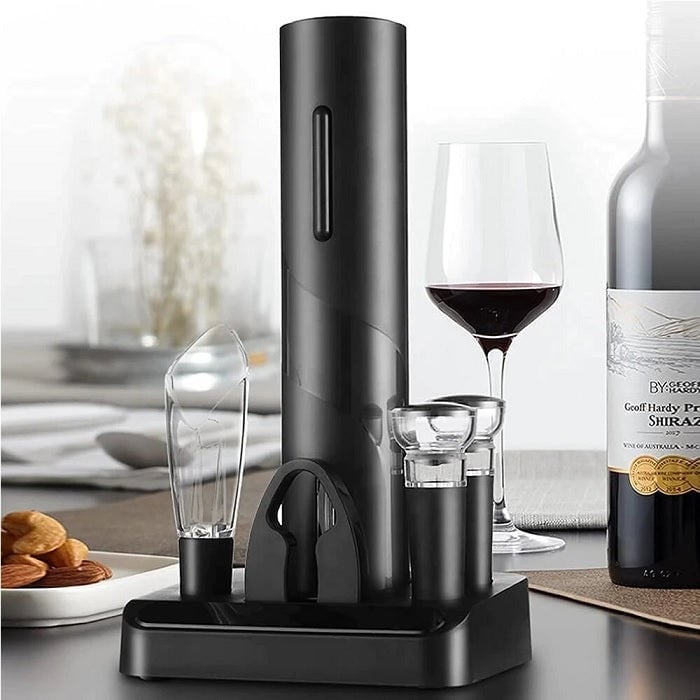 Le coffret cadeau présenté de manière élégante.